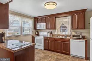 323 Millersville Rd, Lancaster, PA 17603 - Photo 19