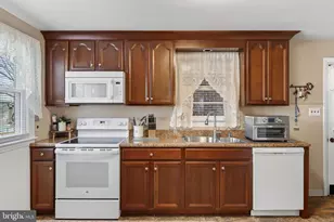 323 Millersville Rd, Lancaster, PA 17603 - Photo 21