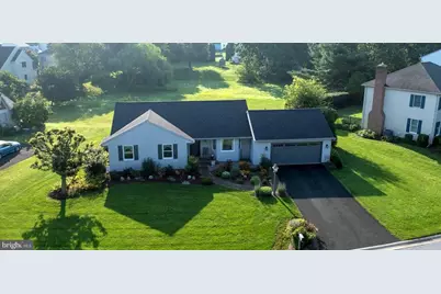 923 Jade Avenue, Lancaster, PA 17601 - Photo 1