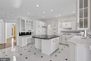 1137 Oakmont Dr, Lancaster, PA 17601 - Photo 17