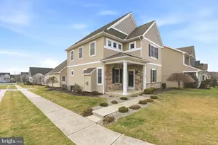 664 Richmond Dr, Lancaster, PA 17601 - Photo 1