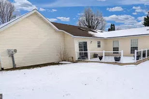 37 Fairway Dr, Denver, PA 17517 - Photo 5