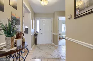 225 Black Oak Dr, Lancaster, PA 17602 - Photo 3