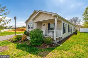 426 Eastwood Ln, Lancaster, PA 17601 - Photo 3