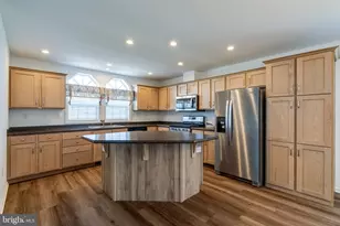 426 Eastwood Ln, Lancaster, PA 17601 - Photo 11