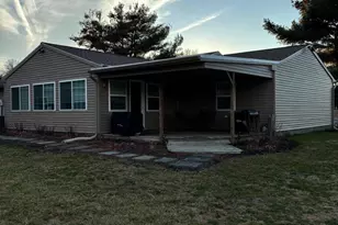 501 Goldfinch Dr, Columbia, PA 17512 - Photo 3