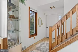 1049 Signal Hill Ln Ln, Lancaster, PA 17601 - Photo 5