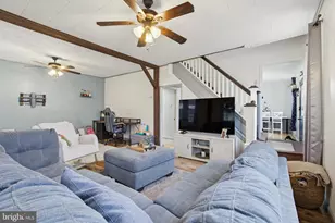 114 N Market Ave, Mount Joy, PA 17552 - Photo 15