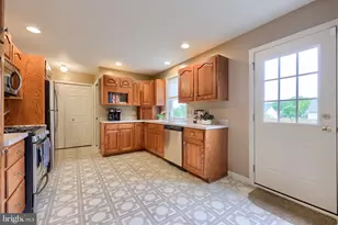 3949 Birchwood Ln, Columbia, PA 17512 - Photo 13