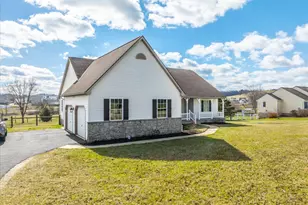 420 Fairview Rd, New Providence, PA 17560 - Photo 3