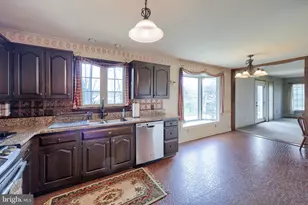 8 Elk Cir, New Providence, PA 17560 - Photo 5