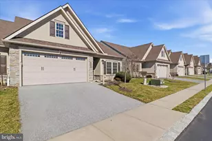 1237 Cantebury Dr, Mount Joy, PA 17552 - Photo 3