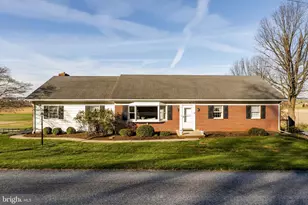 159 Edgewood Dr, New Holland, PA 17557 - Photo 5