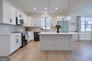 211 Bellaride Ln, Millersville, PA 17551 - Photo 1
