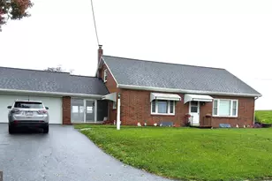 130 Fairland Rd, Lititz, PA 17543 - Photo 1