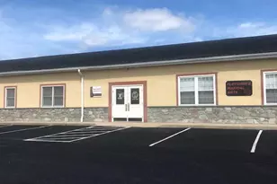 684 W Main St, New Holland, PA 17557 - Photo 1
