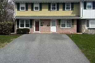 639 N Lime St, Elizabethtown, PA 17022 - Photo 1