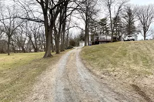 77 Paradise Ln, Ronks, PA 17572 - Photo 3