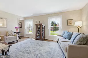 1719 Santa Barbara Dr, Lancaster, PA 17601 - Photo 7