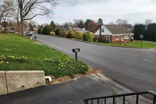 1309 Passey Ln, Lancaster, PA 17603 - Photo 5