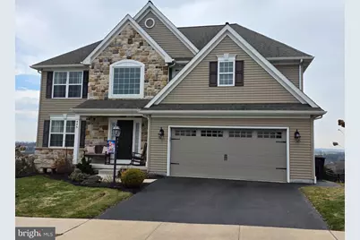 446 Lancer Drive, Columbia, PA 17512 - Photo 1
