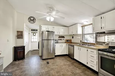 203 Greyfield Drive, Lancaster, PA 17603 - Photo 3