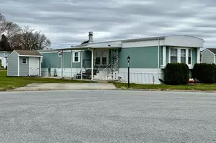 160 Aster Dr, New Providence, PA 17560 - Photo 1