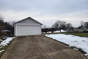 123 N 11th St, Akron, PA 17501 - Photo 11