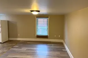 140 W Main St, New Holland, PA 17557 - Photo 5