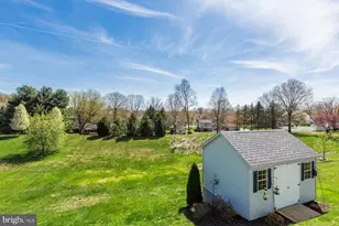 2050 Cloverton Dr, Columbia, PA 17512 - Photo 35