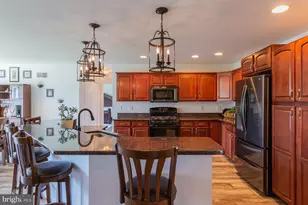 2050 Cloverton Dr, Columbia, PA 17512 - Photo 11