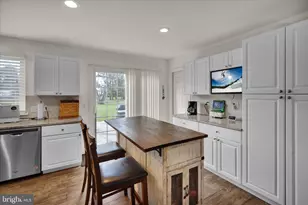 1818 Sturbridge Dr, Lancaster, PA 17601 - Photo 13