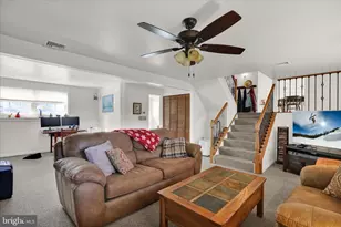 1818 Sturbridge Dr, Lancaster, PA 17601 - Photo 17