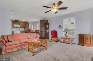 64 Lakeview Dr, Elizabethtown, PA 17022 - Photo 5