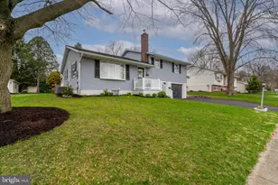 17 Briarcliff Rd, Elizabethtown, PA 17022 - Photo 3