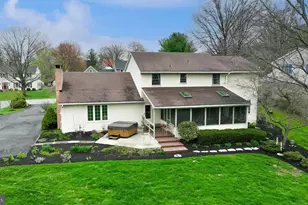 412 Wetherburn Dr, Lancaster, PA 17601 - Photo 3