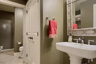 905 Greenside Dr, Lititz, PA 17543 - Photo 95