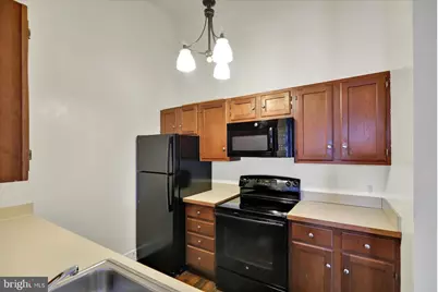 247 N Shippen Street #411, Lancaster, PA 17602 - Photo 9