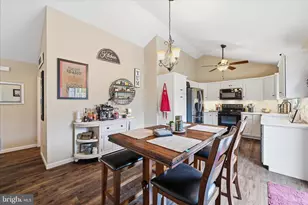 1363 Perry Dr, Denver, PA 17517 - Photo 7