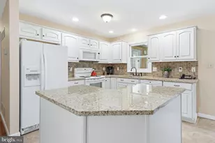 662 Bedington Cir, Manheim, PA 17545 - Photo 13