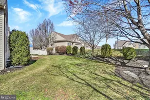 2202 Weeping Willow Ln, Mount Joy, PA 17552 - Photo 27