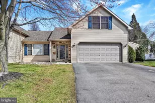 2202 Weeping Willow Ln, Mount Joy, PA 17552 - Photo 1