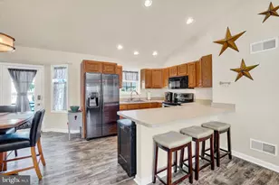 2202 Weeping Willow Ln, Mount Joy, PA 17552 - Photo 5