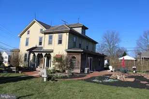 564 W Maple Grove Rd, Denver, PA 17517 - Photo 5