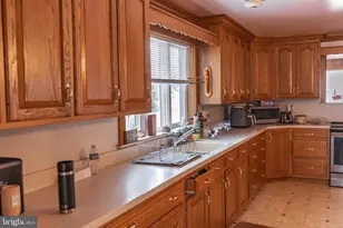 113 Black Horse Rd, Paradise, PA 17562 - Photo 5