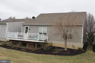 240 Asbury Ln, Strasburg, PA 17579 - Photo 11