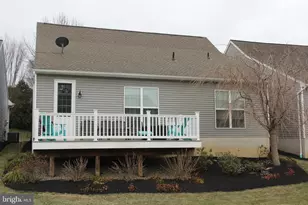 240 Asbury Ln, Strasburg, PA 17579 - Photo 7