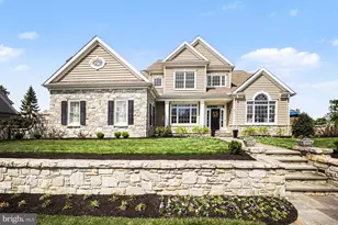 671 Bent Creek Dr, Lititz, PA 17543 - Photo 1