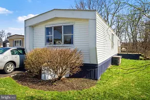 32 Circle Dr, Columbia, PA 17512 - Photo 17