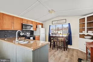 32 Circle Dr, Columbia, PA 17512 - Photo 9